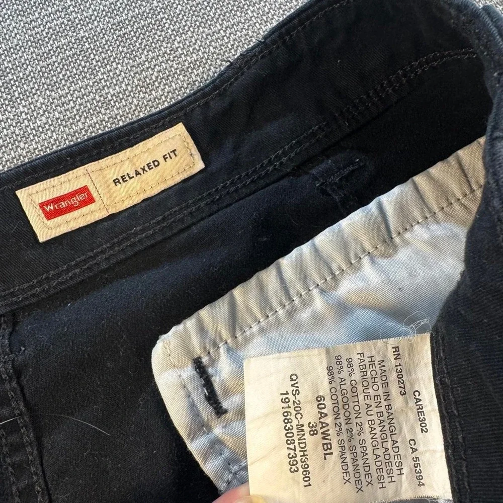 Wrangler black cargo shorts men's size 38